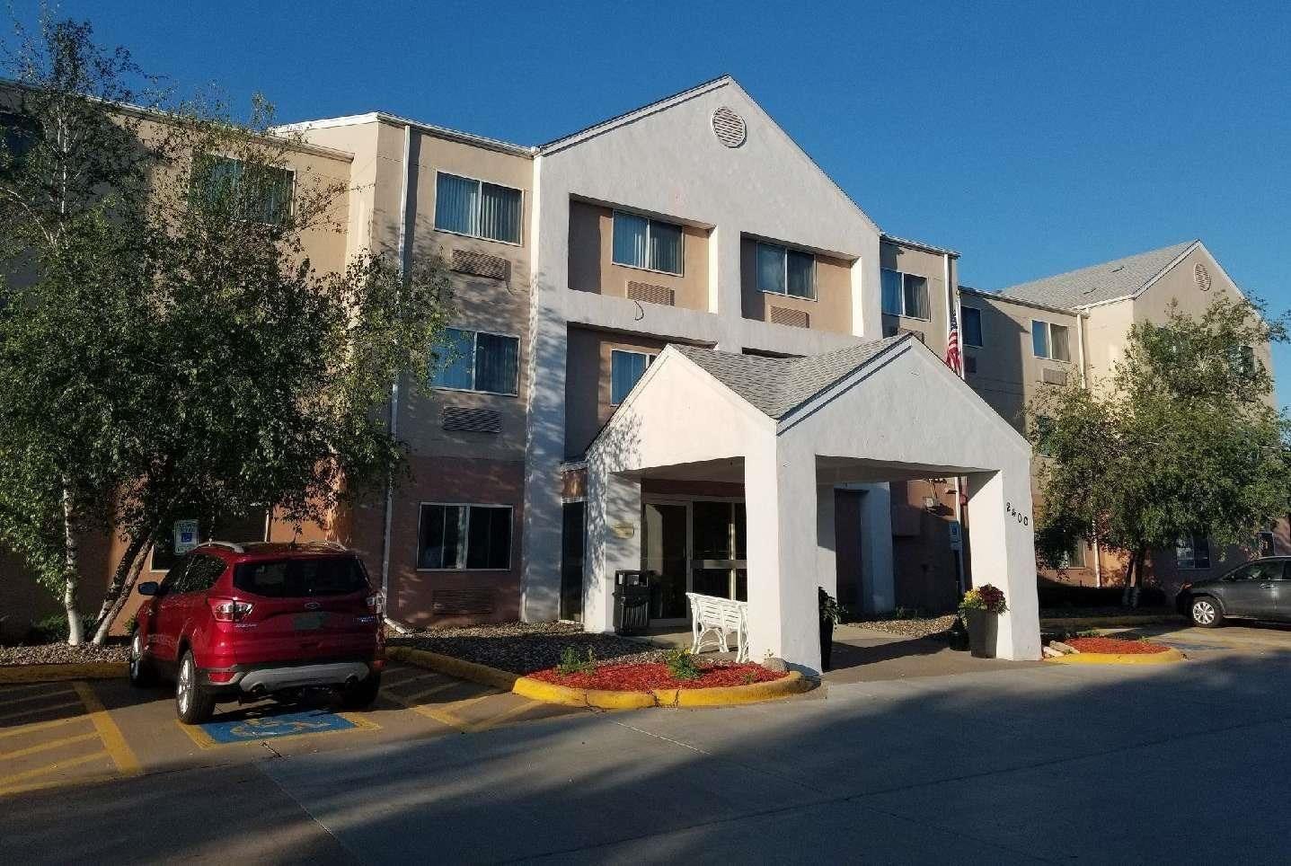 Americinn By Wyndham Hudson Ngoại thất bức ảnh