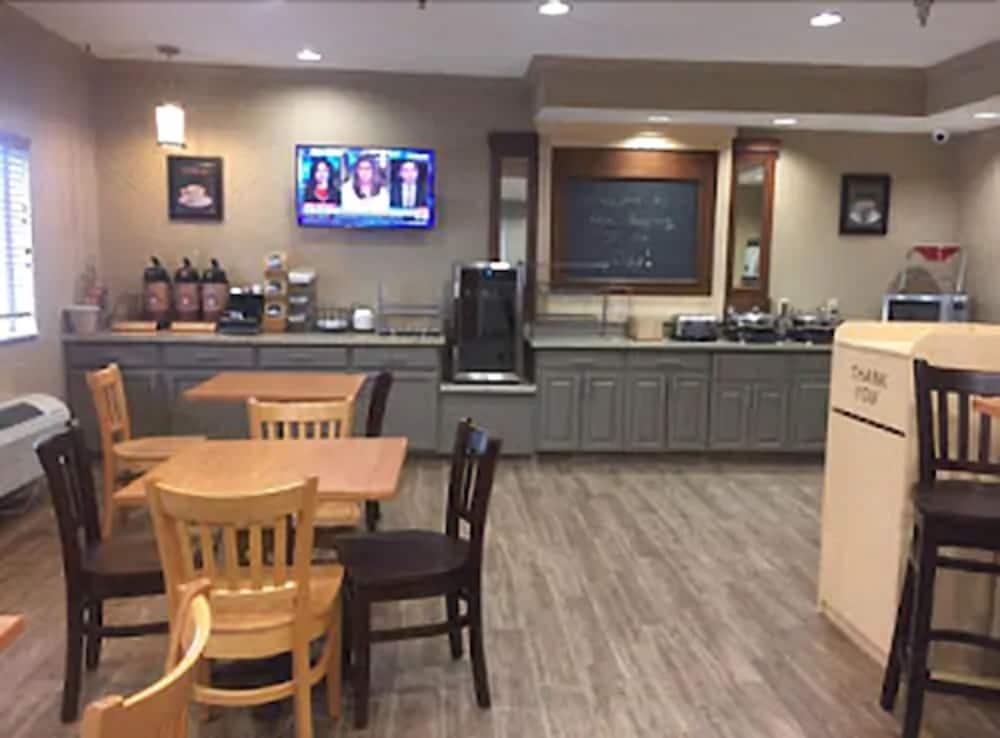 Americinn By Wyndham Hudson Ngoại thất bức ảnh