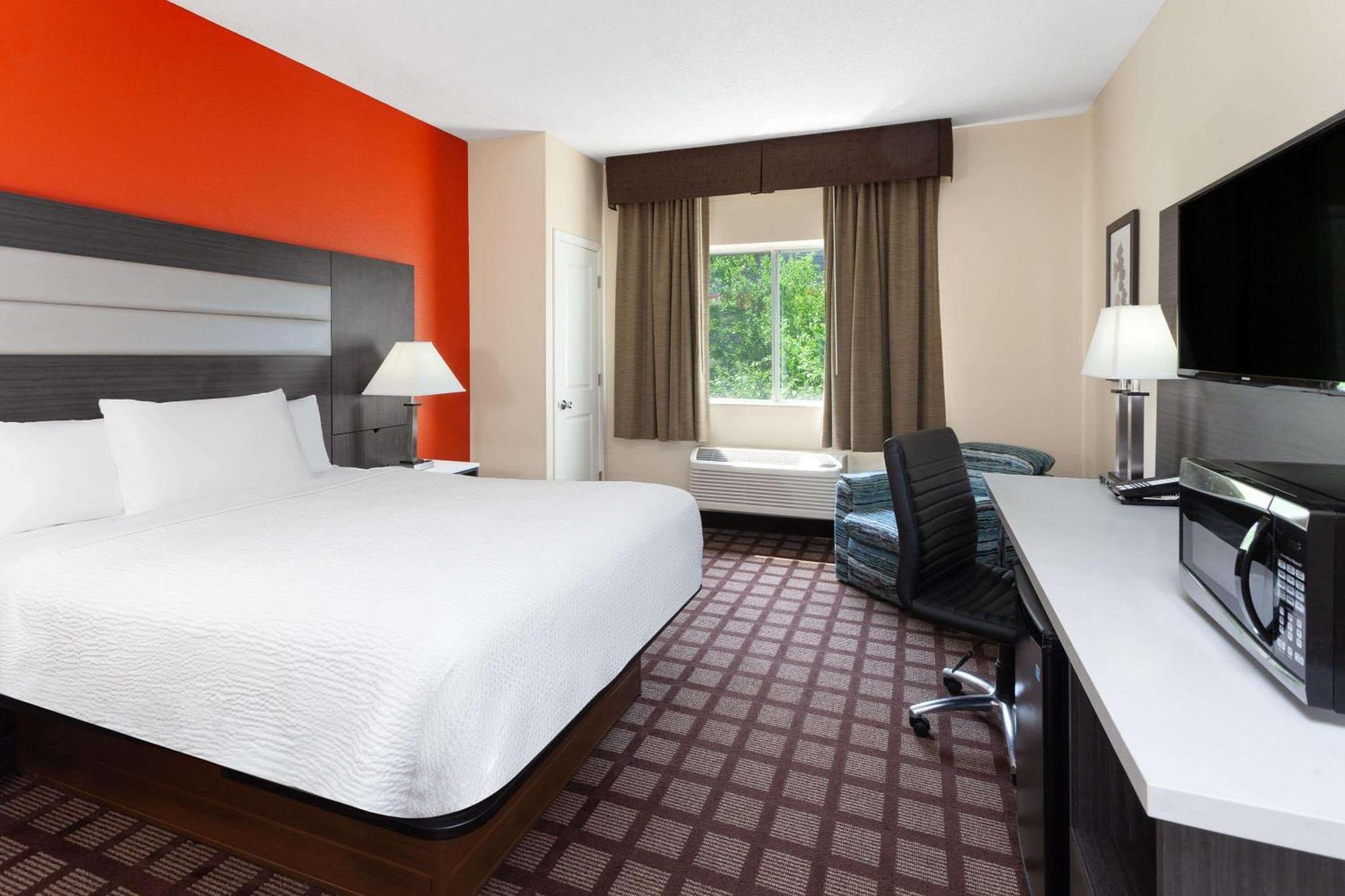 Americinn By Wyndham Hudson Ngoại thất bức ảnh