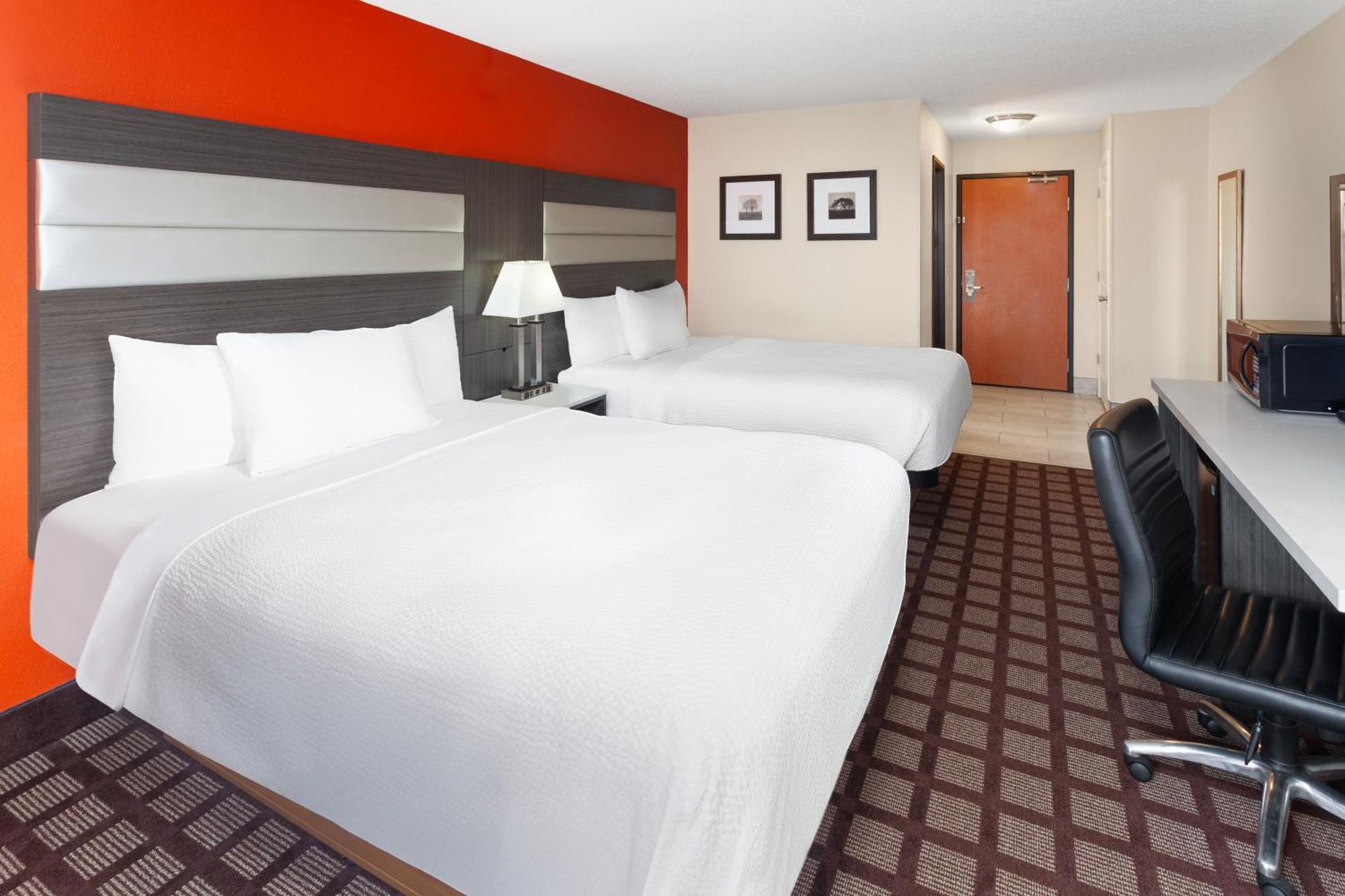 Americinn By Wyndham Hudson Ngoại thất bức ảnh